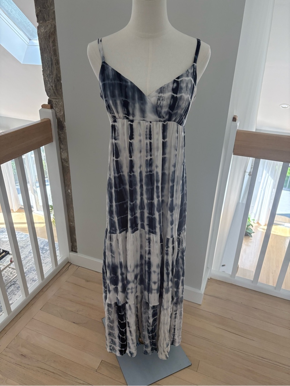 Forever 21 Navy & White Tie-Dye Spaghetti Strap Maxi Dress